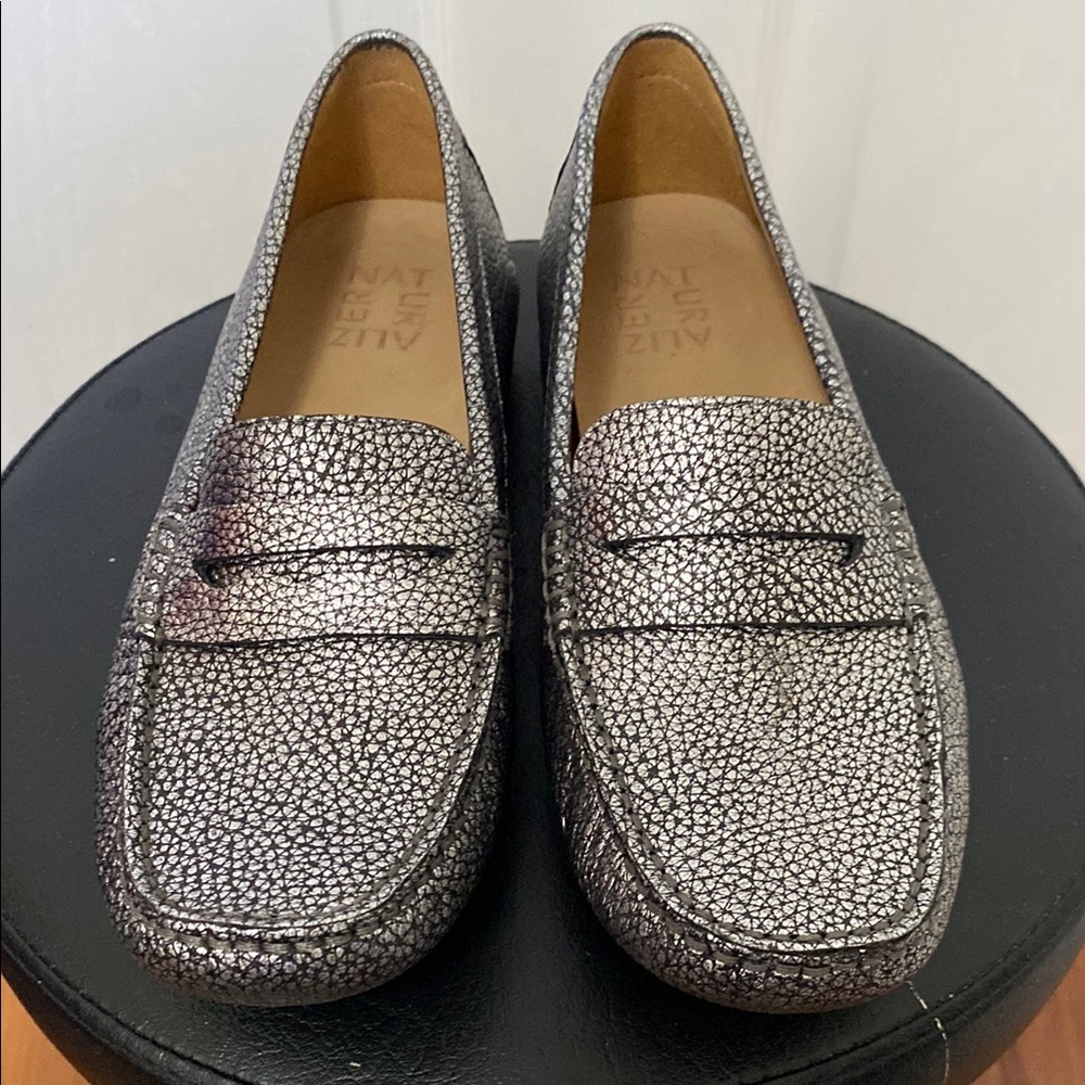 Naturalizer Silver Loafers with Pebbled Leather Finish -Vero Cloud